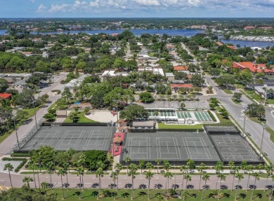 Welcome to the home you've been waiting for! This beautifully on Waterford Golf Club in Florida - for sale on GolfHomes.com, golf home, golf lot