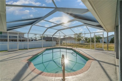 Priced well below comparable homes, This charming single-level on Palmetto-Pine Country Club in Florida - for sale on GolfHomes.com, golf home, golf lot