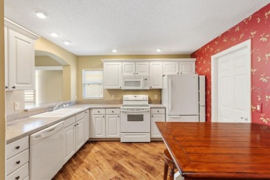 THIS COULD BE YOURS! LOCATION MAKES IT A DESIRABLE INVESTMENT on The Links of Spruce Creek in Florida - for sale on GolfHomes.com, golf home, golf lot