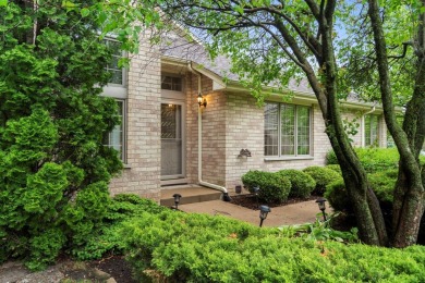 Immaculately maintained and rarely available all-brick RANCH on Ruffled Feathers Golf Club in Illinois - for sale on GolfHomes.com, golf home, golf lot