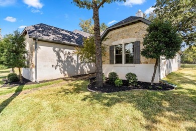 Updated home in prestigous Pinnacle Golf Club, Cedar Creek Lake! on Pinnacle Golf and Boat Club in Texas - for sale on GolfHomes.com, golf home, golf lot