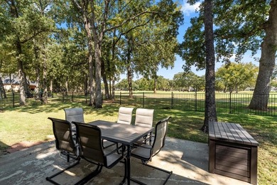 Updated home in prestigous Pinnacle Golf Club, Cedar Creek Lake! on Pinnacle Golf and Boat Club in Texas - for sale on GolfHomes.com, golf home, golf lot