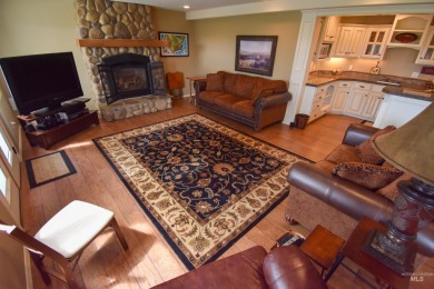 Welcome to your dream home! Nestled amidst lush landscaping and on Quail Ridge Golf Course in Washington - for sale on GolfHomes.com, golf home, golf lot