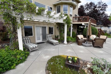 Welcome to your dream home! Nestled amidst lush landscaping and on Quail Ridge Golf Course in Washington - for sale on GolfHomes.com, golf home, golf lot