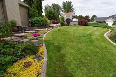 Welcome to your dream home! Nestled amidst lush landscaping and on Quail Ridge Golf Course in Washington - for sale on GolfHomes.com, golf home, golf lot