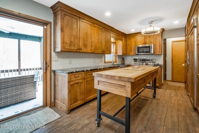 RESORT LIVING AT ITS FINEST! Immaculate Lake Harmony home offers on Split Rock Resort and Country Club in Pennsylvania - for sale on GolfHomes.com, golf home, golf lot