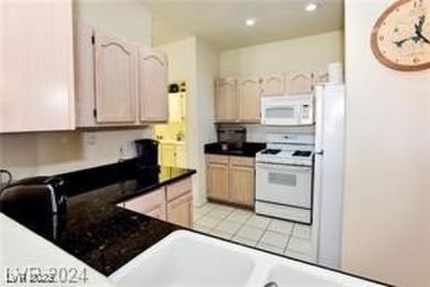 Move-in-ready freshly painted condo in guard-gated North on TPC at Summerlin in Nevada - for sale on GolfHomes.com, golf home, golf lot