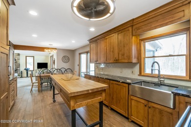 RESORT LIVING AT ITS FINEST! Immaculate Lake Harmony home offers on Split Rock Resort and Country Club in Pennsylvania - for sale on GolfHomes.com, golf home, golf lot