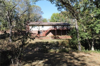 Needing large home with plenty of space?  Check out this 2 level on Harrison Country Club in Arkansas - for sale on GolfHomes.com, golf home, golf lot