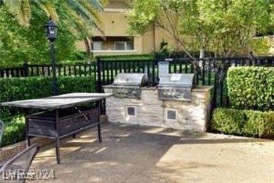 Move-in-ready freshly painted condo in guard-gated North on TPC at Summerlin in Nevada - for sale on GolfHomes.com, golf home, golf lot
