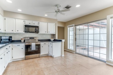 Convenient End Unit Townhome is perfectly located near golf on Scott Schriener Municipal Golf Course in Texas - for sale on GolfHomes.com, golf home, golf lot