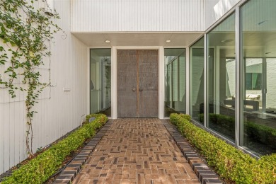 Welcome to this exquisite townhome, designed by renowned on Shady Oaks Country Club in Texas - for sale on GolfHomes.com, golf home, golf lot