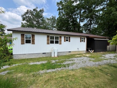 Single Family Residence. Two lots with one newly built home on Pipestem Golf Club - Regulation in West Virginia - for sale on GolfHomes.com, golf home, golf lot
