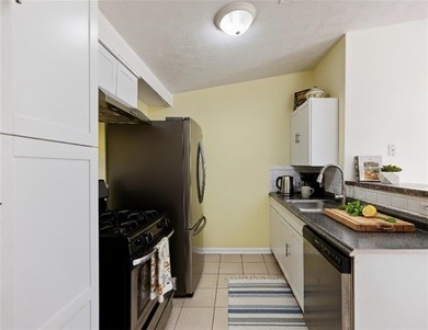 Discover cozy, low-maintenance living in this charming end-unit on Heritage Golf Links in Georgia - for sale on GolfHomes.com, golf home, golf lot