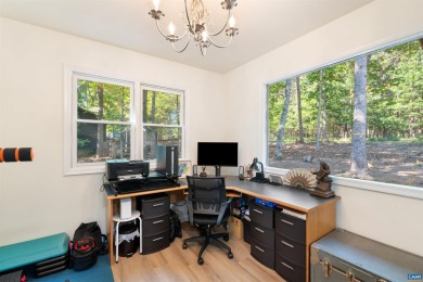 Immaculate, light-filled modern ranch, fully remodeled last year on Lake Monticello Golf Course in Virginia - for sale on GolfHomes.com, golf home, golf lot
