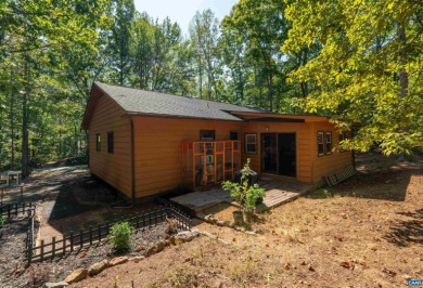 Immaculate, light-filled modern ranch, fully remodeled last year on Lake Monticello Golf Course in Virginia - for sale on GolfHomes.com, golf home, golf lot