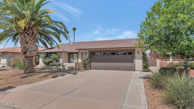 This well maintained home is move-in ready with upgrades on Oakwood Golf Club  in Arizona - for sale on GolfHomes.com, golf home, golf lot