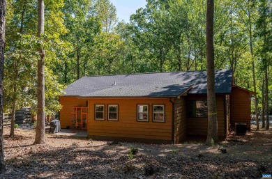 Immaculate, light-filled modern ranch, fully remodeled last year on Lake Monticello Golf Course in Virginia - for sale on GolfHomes.com, golf home, golf lot