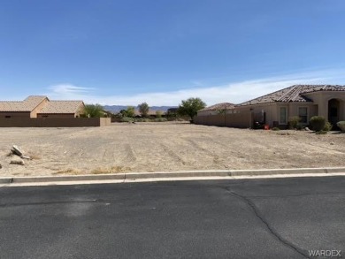 Do you need large amount of garage space in a prestigious golf on Willow Springs Golf Course in Arizona - for sale on GolfHomes.com, golf home, golf lot