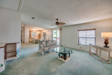 Great 2/2 split floor plan home located on a corner lot in Pine on Pine Lakes Country Club in Florida - for sale on GolfHomes.com, golf home, golf lot