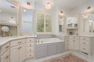 Very rare Lakefront estate with over 8 acres in Reynolds on Lake on Reynolds Lake Oconee - The Oconee in Georgia - for sale on GolfHomes.com, golf home, golf lot