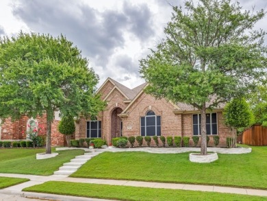 Welcome home to this thoughtfully updated retreat featuring 4 on Stewart Peninsula Golf Course in Texas - for sale on GolfHomes.com, golf home, golf lot