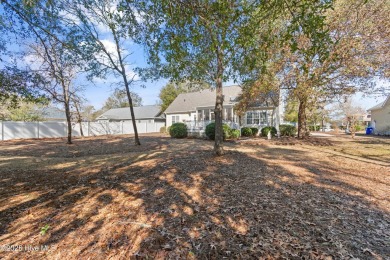 Look no further, this well maintained home is ready for you to on Lockwood Folly Country Club in North Carolina - for sale on GolfHomes.com, golf home, golf lot