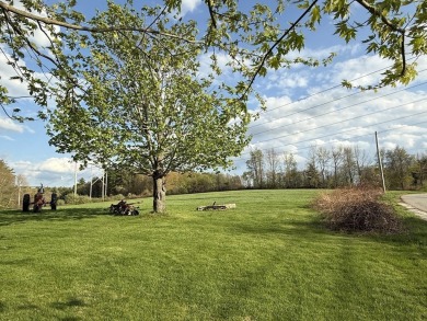 Looking for a Homestead in Charlton? This Ranch style home is on Heritage Country Club in Massachusetts - for sale on GolfHomes.com, golf home, golf lot