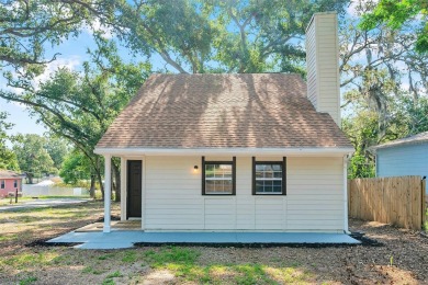 MOVE-IN READY 3 Bedroom home in the Busch Gardens area of Tampa! on Rogers Park Golf Course in Florida - for sale on GolfHomes.com, golf home, golf lot