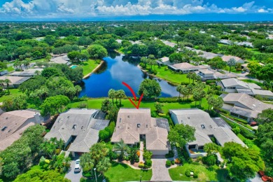 Mandatory Membership . Don't Miss This Fabulous Lakeside Large on Hunters Run Golf and Country Club in Florida - for sale on GolfHomes.com, golf home, golf lot