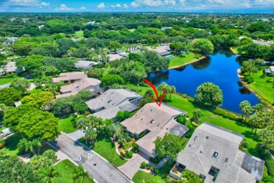 Mandatory Membership . Don't Miss This Fabulous Lakeside Large on Hunters Run Golf and Country Club in Florida - for sale on GolfHomes.com, golf home, golf lot