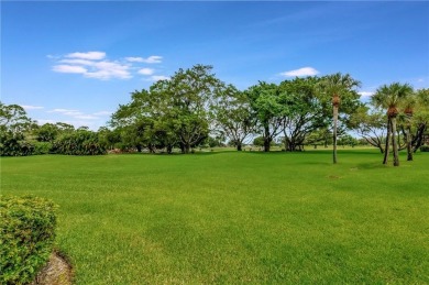 Rare First-Floor Corner Unit in The Coves of Aberdeen East! This on The Links At Boynton Beach - The Family Course in Florida - for sale on GolfHomes.com, golf home, golf lot