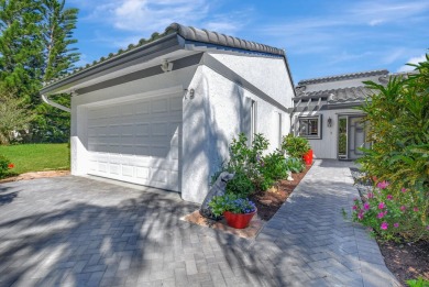 Welcome to the crown jewel of Villas in Hunters Run. This on Delray Dunes Golf and Country Club in Florida - for sale on GolfHomes.com, golf home, golf lot