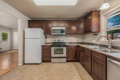 Cozy 3-Bed, 2-Bath Hayden Gem - In-Laws or !

Discover this on Avondale Golf and Tennis Club in Idaho - for sale on GolfHomes.com, golf home, golf lot
