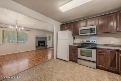 Cozy 3-Bed, 2-Bath Hayden Gem - In-Laws or !

Discover this on Avondale Golf and Tennis Club in Idaho - for sale on GolfHomes.com, golf home, golf lot