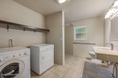 Cozy 3-Bed, 2-Bath Hayden Gem - In-Laws or !

Discover this on Avondale Golf and Tennis Club in Idaho - for sale on GolfHomes.com, golf home, golf lot