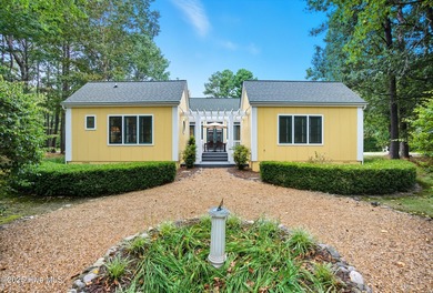 REDUCED PRICE!! Motivated Sellers! CLASSIC and CUSTOM! Welcome on Sound Golf Links at Albemarle Plantation in North Carolina - for sale on GolfHomes.com, golf home, golf lot