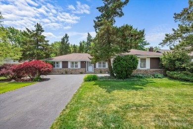 Welcome to this charming and well-maintained 3-bedroom ranch on Countryside Golf Club in Illinois - for sale on GolfHomes.com, golf home, golf lot