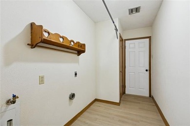 This spacious well maintained three bedroom, two bathroom homes on Willowdale Country Club in Louisiana - for sale on GolfHomes.com, golf home, golf lot