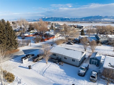 Well-maintained 3-bedroom, 2-bathroom home on corner lotplete on Old Baldy Golf Course in Montana - for sale on GolfHomes.com, golf home, golf lot