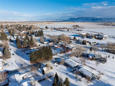 Well-maintained 3-bedroom, 2-bathroom home on corner lotplete on Old Baldy Golf Course in Montana - for sale on GolfHomes.com, golf home, golf lot