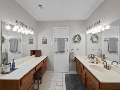 Charming 3-Bedroom Retreat in Holly Lake Ranch - Peace, Privacy on Holly Lake Ranch Golf Club in Texas - for sale on GolfHomes.com, golf home, golf lot