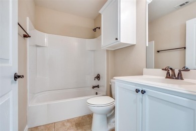 Beautiful home located in Frisco Lakes by Del Webb!  This on Frisco Lakes Golf Course in Texas - for sale on GolfHomes.com, golf home, golf lot