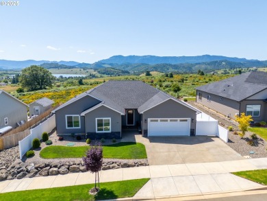 Beautiful newer construction in the desirable Fairway Ridge on Oak Hills Golf Club / Umpqua Golf Resort in Oregon - for sale on GolfHomes.com, golf home, golf lot