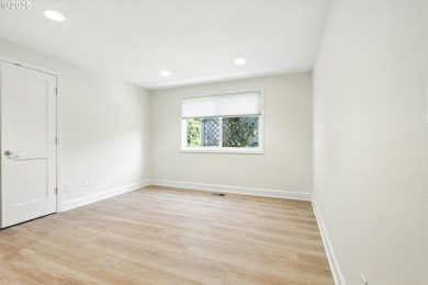 Come see this beautiful home on the first green at Fairway on Fairway Village Golf and Country Club in Washington - for sale on GolfHomes.com, golf home, golf lot