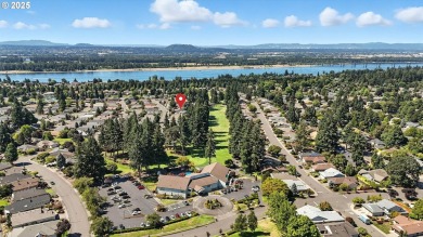 Come see this beautiful home on the first green at Fairway on Fairway Village Golf and Country Club in Washington - for sale on GolfHomes.com, golf home, golf lot