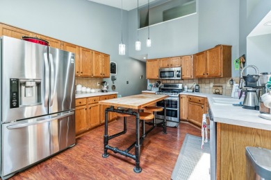 Welcome home to this spacious 3 bedroom, 2.5 half bathroom home on Turnberry Golf Course in Ohio - for sale on GolfHomes.com, golf home, golf lot