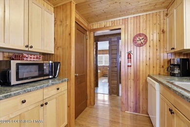 Discover this beautifully Split Rock Cottage, perfectly situated on Split Rock Resort and Country Club in Pennsylvania - for sale on GolfHomes.com, golf home, golf lot