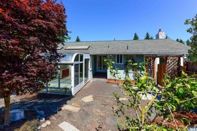 179 Hurricane Ridge Drive on SunLand Golf and Country Club in Washington - for sale on GolfHomes.com, golf home, golf lot