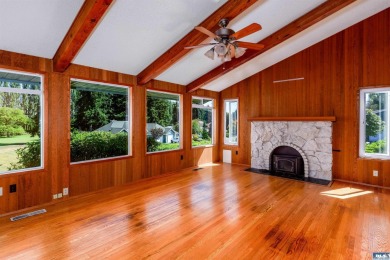 179 Hurricane Ridge Drive on SunLand Golf and Country Club in Washington - for sale on GolfHomes.com, golf home, golf lot